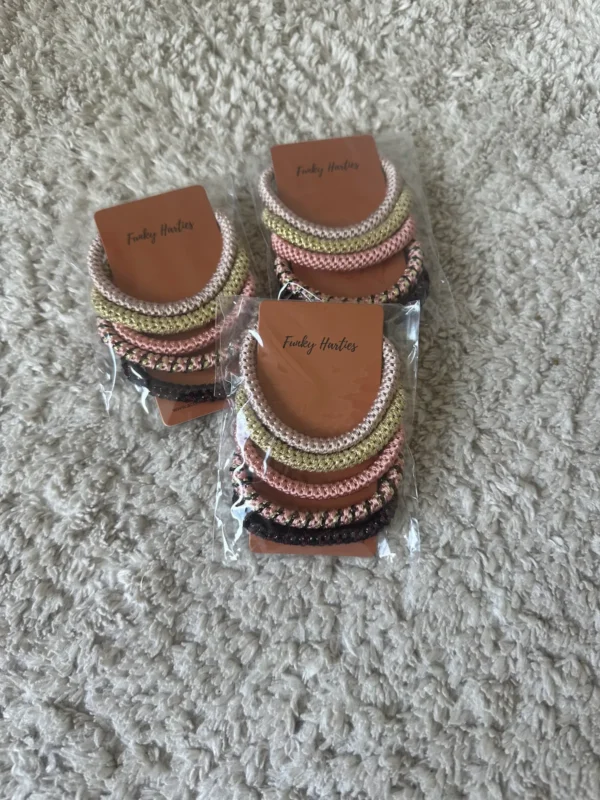 Leuke armbandjes/Haarelastiekjes van Funky Harties