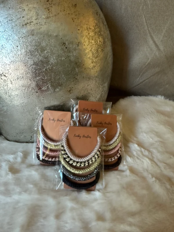 Setjes kleurrijke elastische haarelastieken van Funky Harties met metallic accenten